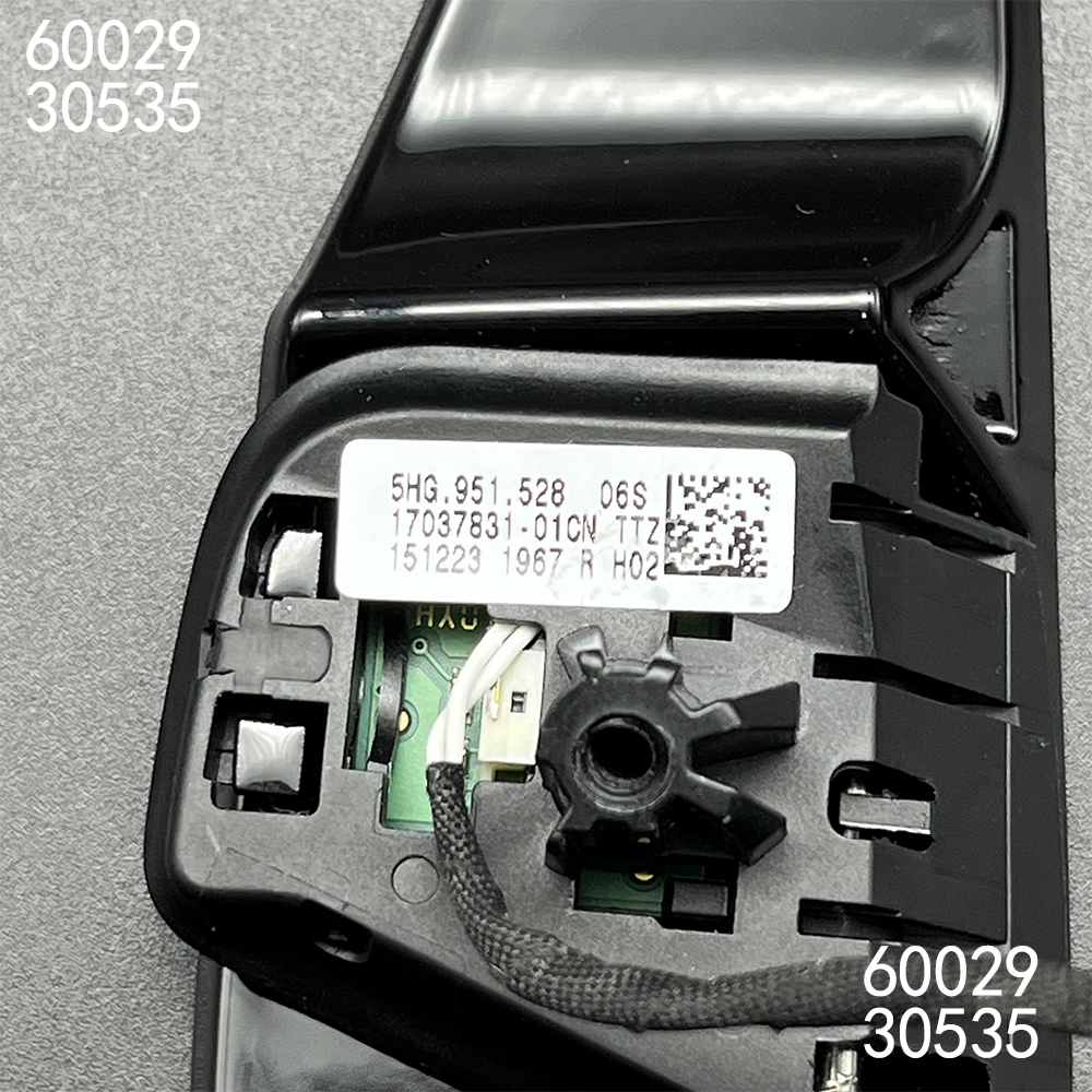 Steering Wheel Frame Paddles F – Golf Equipment Logo recenzja i cena